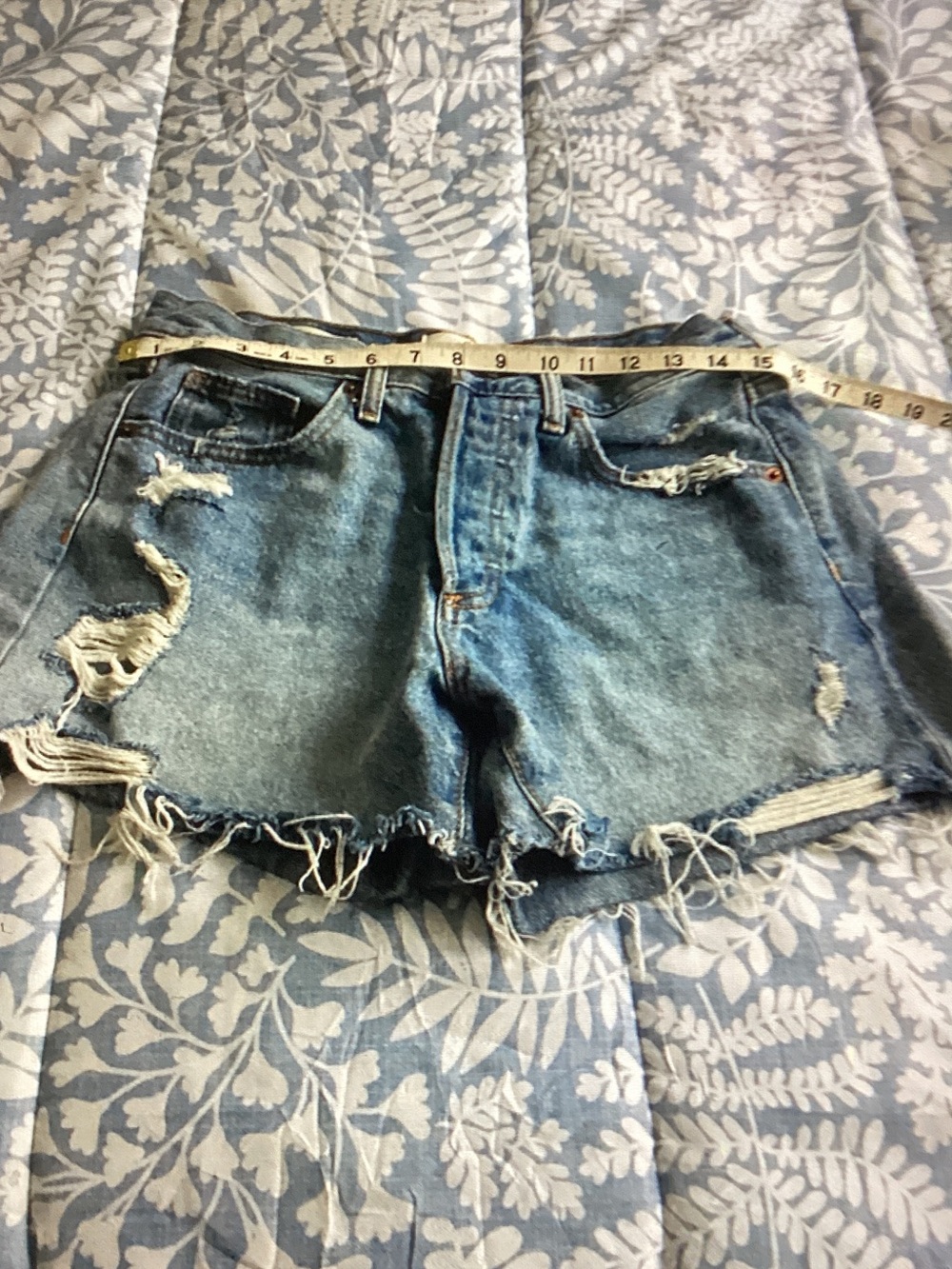 Universal Thread 90’s Baggy Shorts